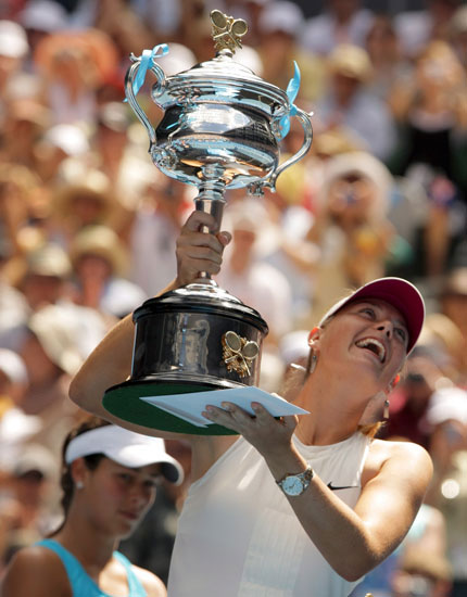 莎拉波娃关键节点问鼎冠军，法国队带队取胜！